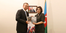 سفير جمهورية التشيك: "علينا توسيع تعاوننا مع مركز الترجمة الحكومي الأذربيجاني"